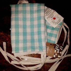 Pr THRO Marlo Lorenz Blue Check Pillow Covers